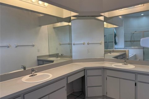 Villa ou maison à louer à Lutz, Floride: 4 chambres, 207.36 m2 № 2119364 - photo 10