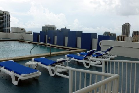 Condo in Miami Beach, Florida, 1 bedroom  № 1854759 - photo 22