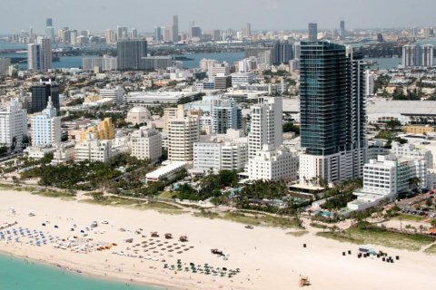 Condo in Miami Beach, Florida, 1 bedroom  № 1854759 - photo 2