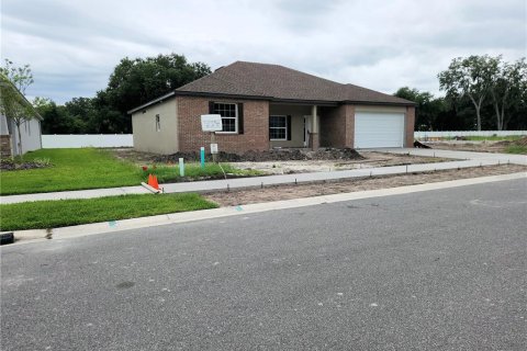 Casa en Plant City, Florida 3 dormitorios, 178.84 m2 № 2200555
