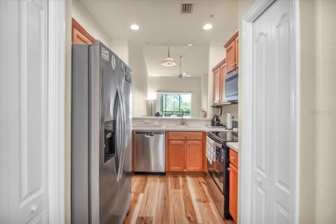 Condo in Bradenton, Florida, 2 bedrooms  № 2233327 - photo 4