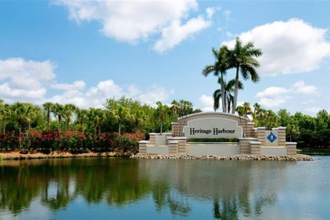Condo in Bradenton, Florida, 2 bedrooms  № 2233327 - photo 24