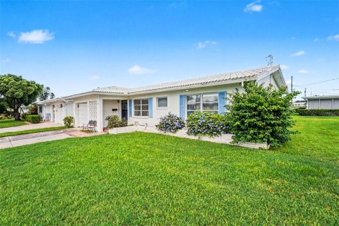 Copropriété à vendre à Pinellas Park, Floride: 2 chambres, 123.37 m2 № 2388575 - photo 3