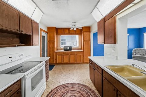 Copropriété à vendre à Pinellas Park, Floride: 2 chambres, 123.37 m2 № 2388575 - photo 15