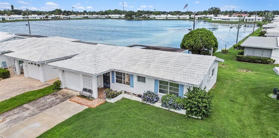 Condo à Pinellas Park, Floride, 2 chambres  № 2388575