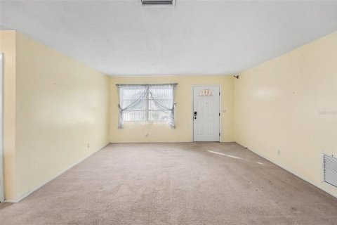 Copropriété à vendre à Pinellas Park, Floride: 2 chambres, 123.37 m2 № 2388575 - photo 8