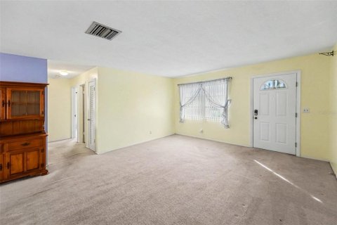 Copropriété à vendre à Pinellas Park, Floride: 2 chambres, 123.37 m2 № 2388575 - photo 9