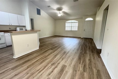 House in Gainesville, Florida 3 bedrooms, 123.28 sq.m. № 1853234 - photo 4