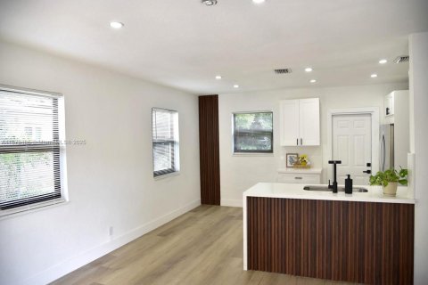 Villa ou maison à vendre à Fort Lauderdale, Floride: 3 chambres, 86.96 m2 № 1925247 - photo 12