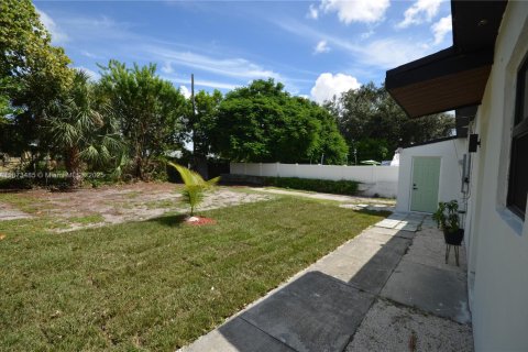 Villa ou maison à vendre à Fort Lauderdale, Floride: 3 chambres, 86.96 m2 № 1925247 - photo 26