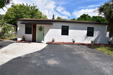 Купить виллу или дом в Форт-Лодердейл, Флорида 3 спальни, 86.96м2, № 1925247 - фото 28