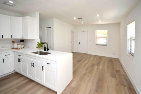 Villa ou maison à vendre à Fort Lauderdale, Floride: 3 chambres, 86.96 m2 № 1925247 - photo 18