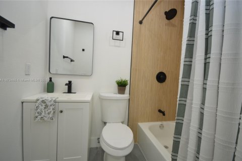 Villa ou maison à vendre à Fort Lauderdale, Floride: 3 chambres, 86.96 m2 № 1925247 - photo 23