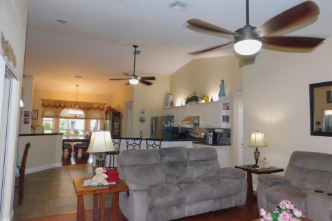 Villa ou maison à vendre à Port St. Lucie, Floride: 3 chambres, 190.73 m2 № 2192887 - photo 22