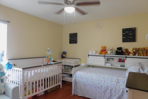 Villa ou maison à vendre à Port St. Lucie, Floride: 3 chambres, 190.73 m2 № 2192887 - photo 24