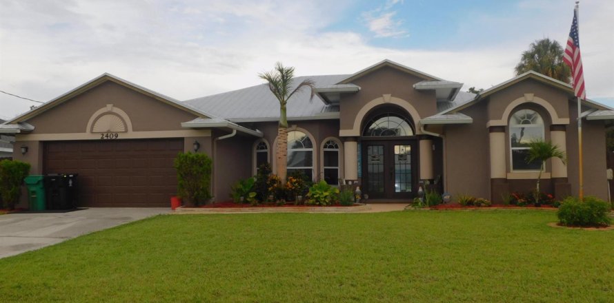 Villa ou maison à Port St. Lucie, Floride 3 chambres, 190.73 m2 № 2192887