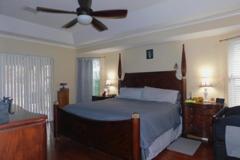 Villa ou maison à vendre à Port St. Lucie, Floride: 3 chambres, 190.73 m2 № 2192887 - photo 8