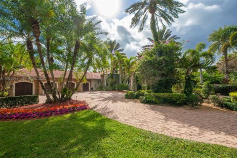 Casa en venta en Southwest Ranches, Florida, 6 dormitorios, 581.38 m2 № 1982405 - foto 9