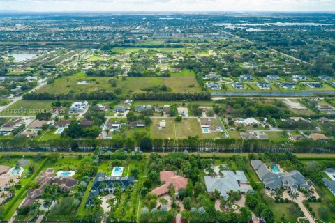 Casa en venta en Southwest Ranches, Florida, 6 dormitorios, 581.38 m2 № 1982405 - foto 16