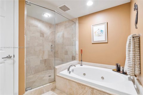Condo in Fort Lauderdale, Florida, 1 bedroom  № 1752946 - photo 15