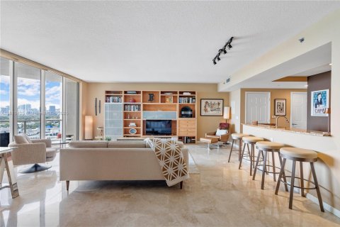 Condo in Fort Lauderdale, Florida, 1 bedroom  № 1752946 - photo 3