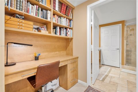 Condo in Fort Lauderdale, Florida, 1 bedroom  № 1752946 - photo 18