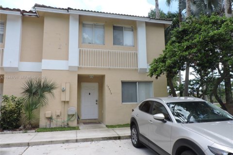 Touwnhouse à Miami, Floride 3 chambres, 135.82 m2 № 2000570