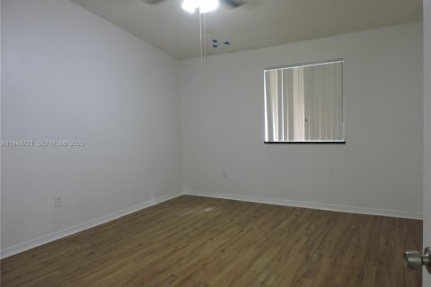 Touwnhouse à louer à Miami, Floride: 3 chambres, 135.82 m2 № 2000570 - photo 21