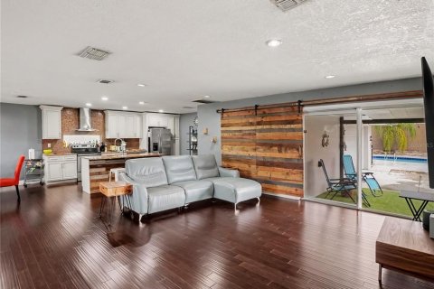 Casa en venta en Belle Isle, Florida, 3 dormitorios, 164.72 m2 № 2429214 - foto 11