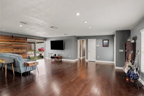 Casa en venta en Belle Isle, Florida, 3 dormitorios, 164.72 m2 № 2429214 - foto 10