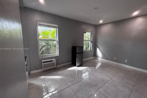 Appartement à louer à Miami Beach, Floride № 2017910 - photo 2