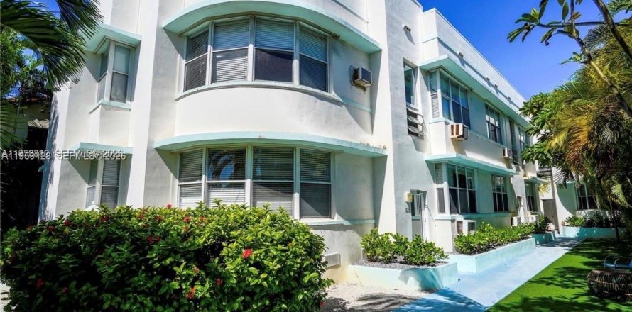 Studio à Miami Beach, Floride № 2017910