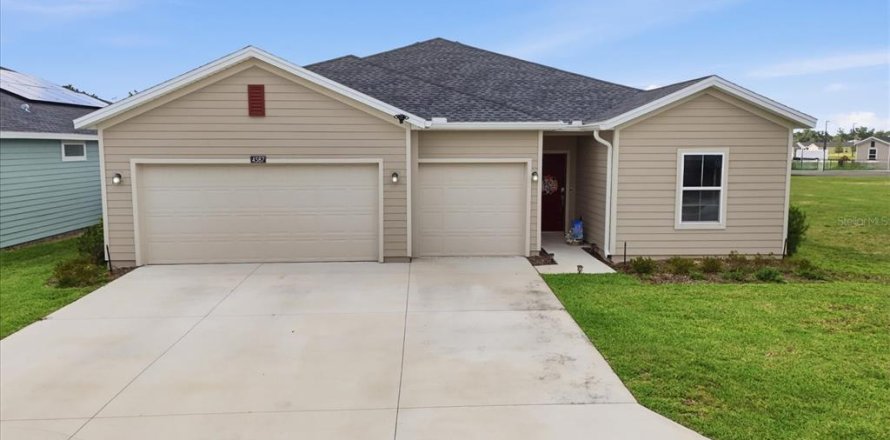 House in Ocala, Florida 4 bedrooms, 202.53 sq.m. № 2205191