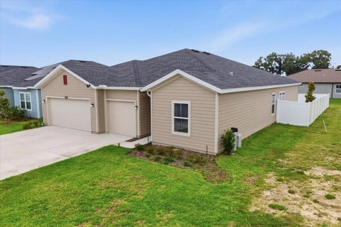 House in Ocala, Florida 4 bedrooms, 202.53 sq.m. № 2205191 - photo 4