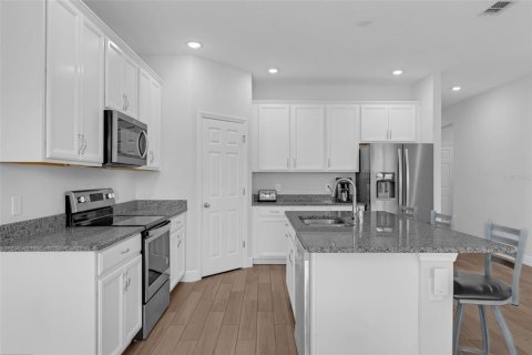 Casa en venta en Winter Park, Florida, 4 dormitorios, 178.37 m2 № 1903005 - foto 5