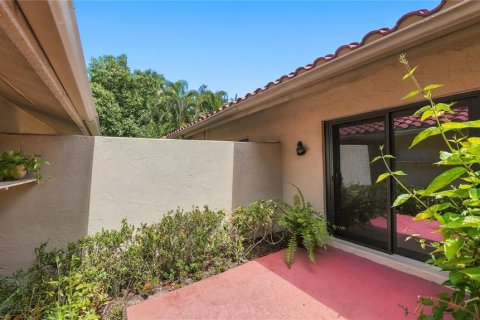 Townhouse in Sarasota, Florida 2 bedrooms, 145.86 sq.m. № 2383564 - photo 3