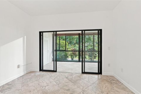 Townhouse in Sarasota, Florida 2 bedrooms, 145.86 sq.m. № 2383564 - photo 14