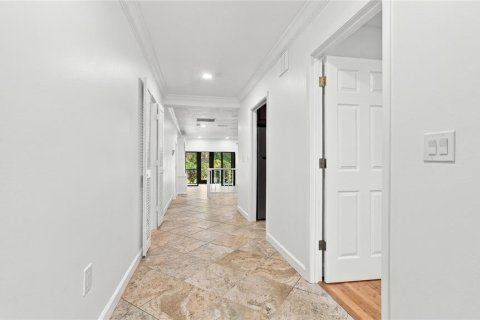 Townhouse in Sarasota, Florida 2 bedrooms, 145.86 sq.m. № 2383564 - photo 30