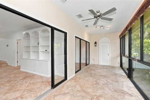 Townhouse in Sarasota, Florida 2 bedrooms, 145.86 sq.m. № 2383564 - photo 21