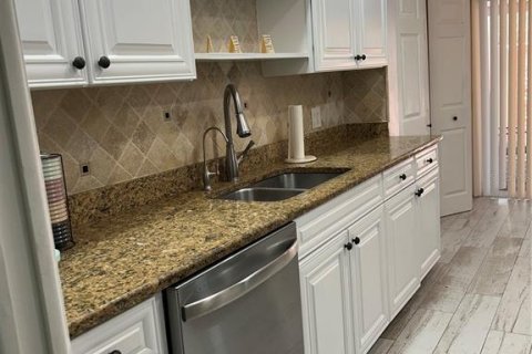 Condominio en venta en Saint Petersburg, Florida, 2 dormitorios, 153.29 m2 № 2280148 - foto 9