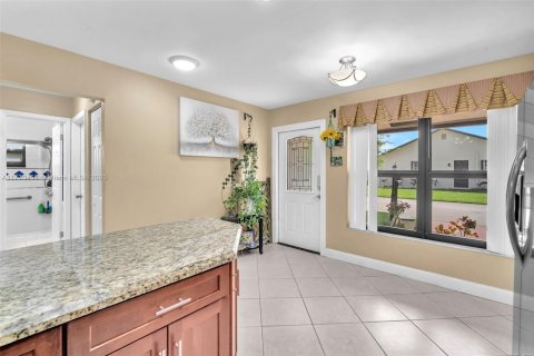 House in Deerfield Beach, Florida 2 bedrooms, 137.31 sq.m. № 1699985 - photo 15