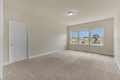 House in Orlando, Florida 3 bedrooms, 280.1 sq.m. № 1858327 - photo 16