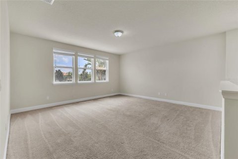 House in Orlando, Florida 3 bedrooms, 280.1 sq.m. № 1858327 - photo 15