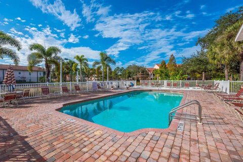 Condo in Sarasota, Florida, 2 bedrooms  № 2199143 - photo 6