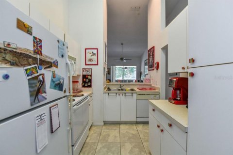 Condo in Sarasota, Florida, 2 bedrooms  № 2199143 - photo 16