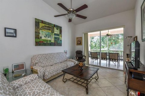 Condo in Sarasota, Florida, 2 bedrooms  № 2199143 - photo 3