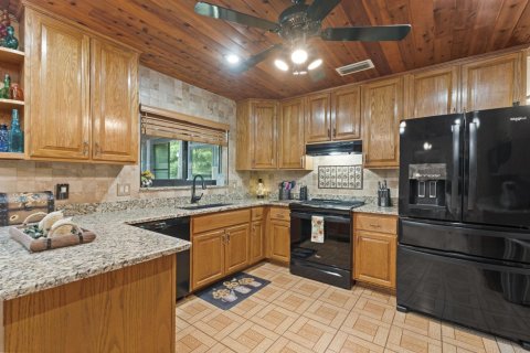 Villa ou maison à vendre à St. Lucie, Floride: 3 chambres, 172.24 m2 № 2262155 - photo 13