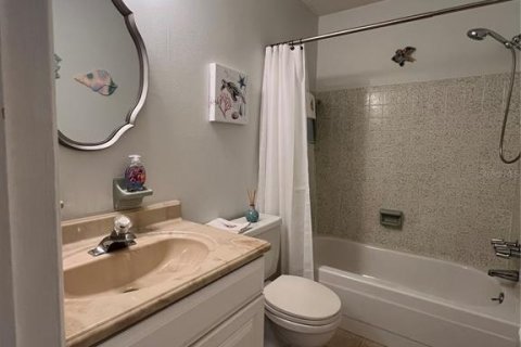 House in New Port Richey, Florida 2 bedrooms, 85.75 sq.m. № 2106345 - photo 20