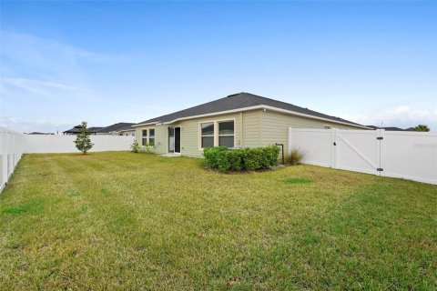 House in FREEDOM CROSSINGS PRESERVE

 in Ocala, Florida 4 bedrooms, 241.36 sq.m. № 1532345 - photo 23