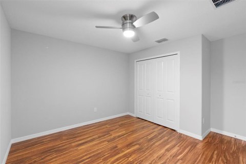 House in FREEDOM CROSSINGS PRESERVE

 in Ocala, Florida 4 bedrooms, 241.36 sq.m. № 1532345 - photo 13